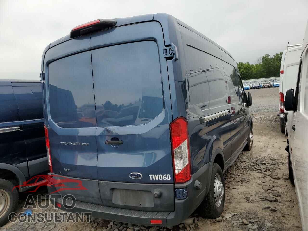 FORD TRANSIT 2023 - 1FTBR2C8XPKA16703