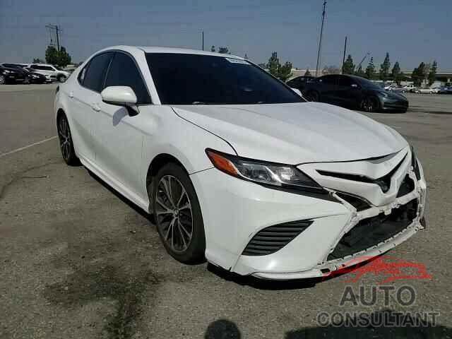 TOYOTA CAMRY 2018 - 4T1B11HK2JU081381