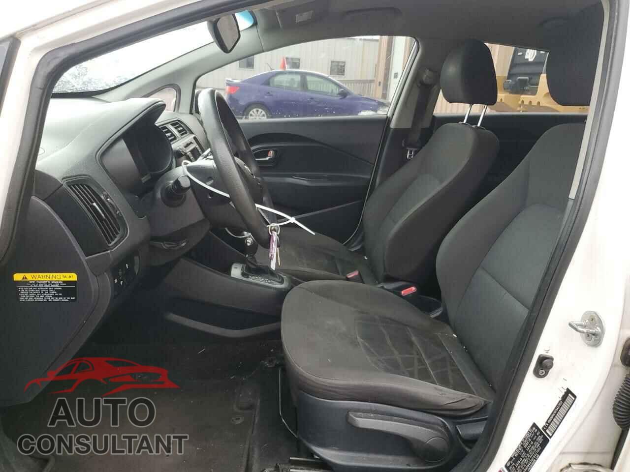 KIA RIO 2015 - KNADM4A33F6427052