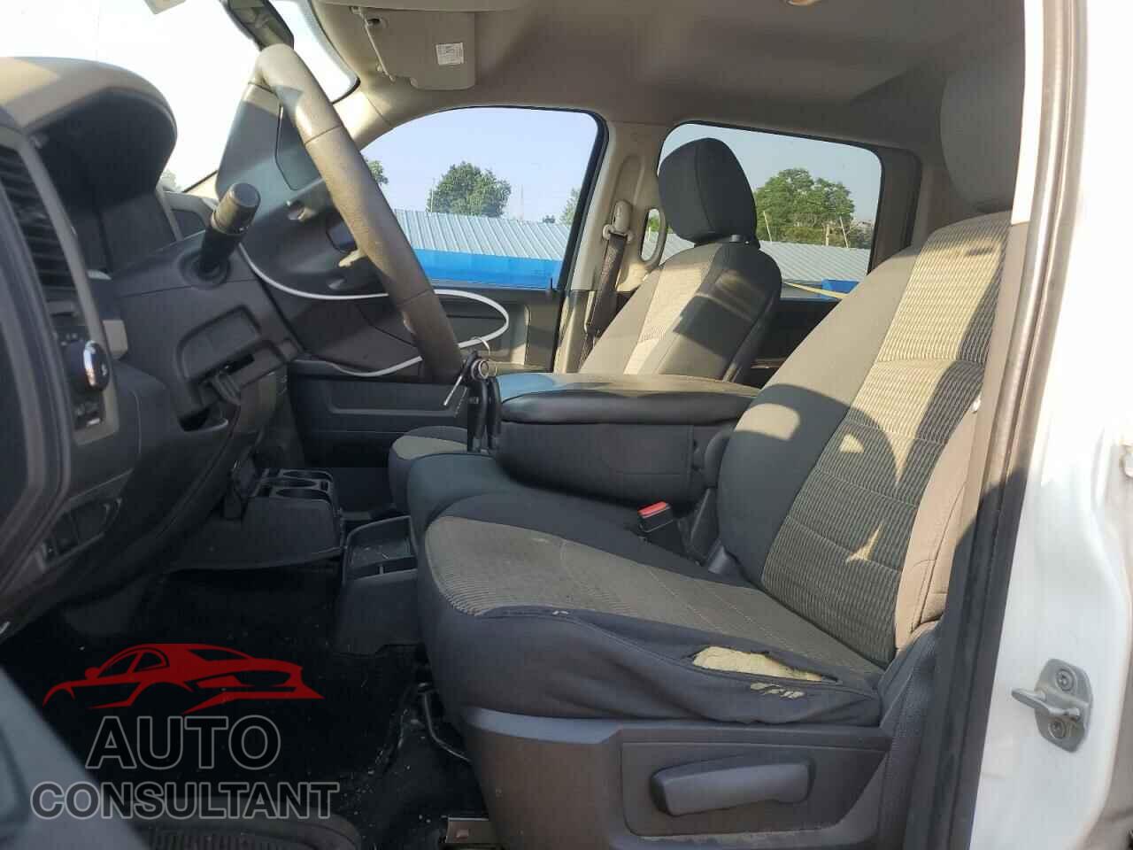 DODGE RAM 1500 2012 - 1C6RD7KTXCS282465