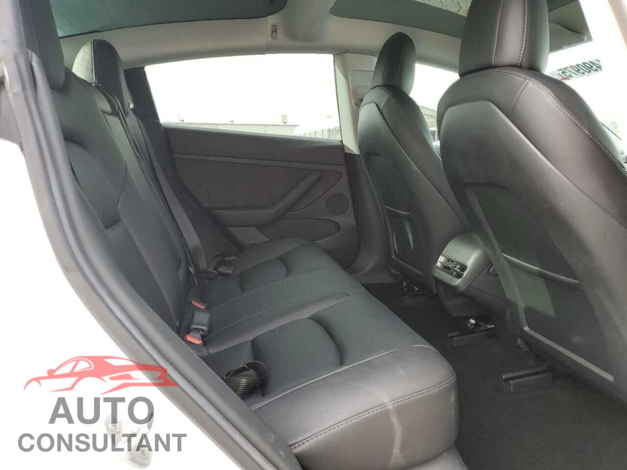 TESLA MODEL 3 2021 - 5YJ3E1EC9MF044187