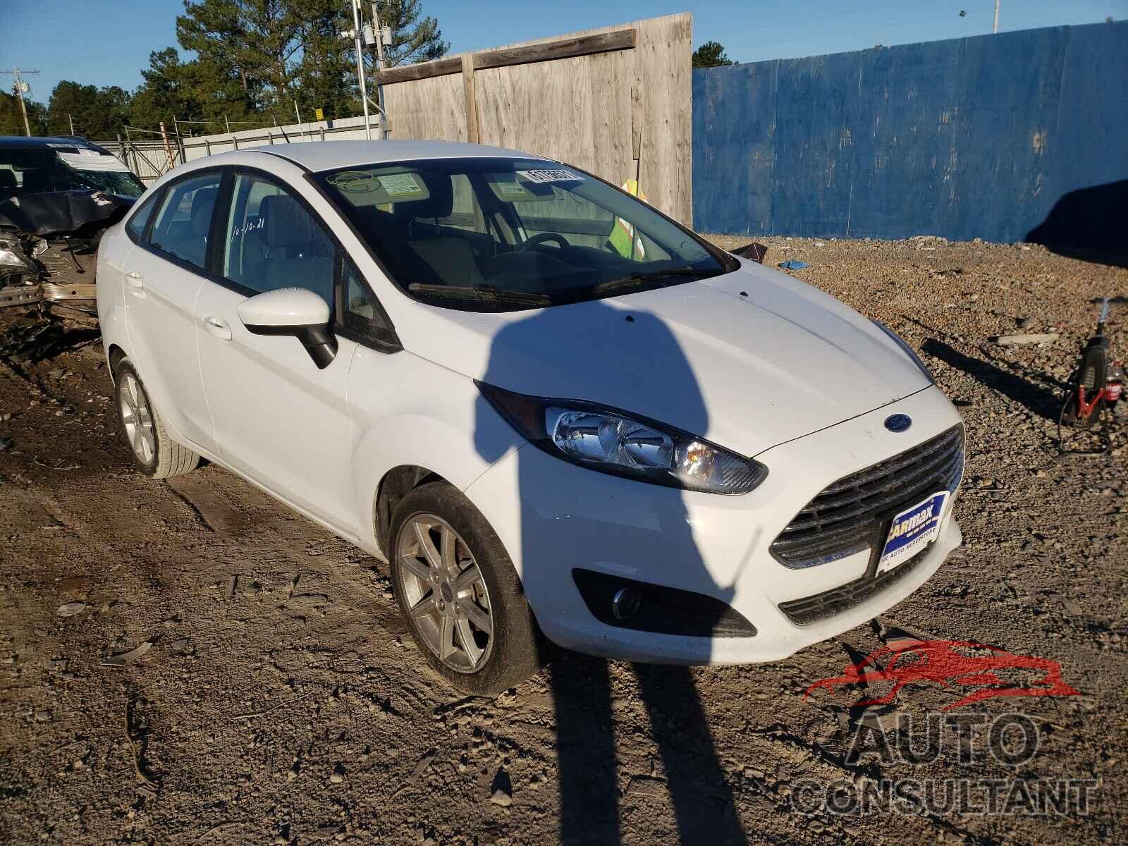 FORD FIESTA 2019 - 3FADP4BJ6KM106341
