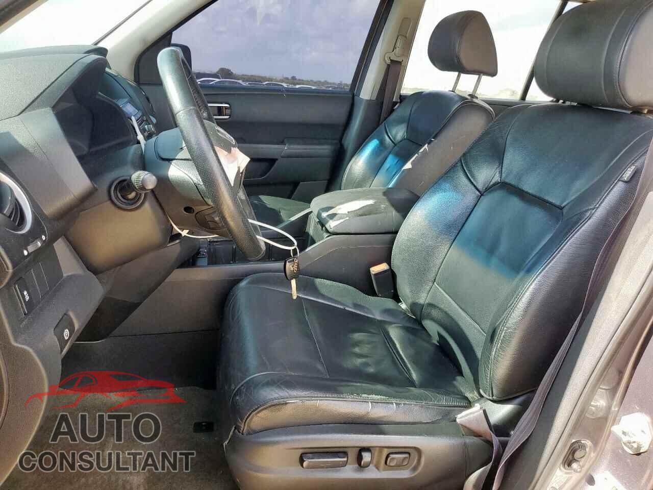 HONDA PILOT 2015 - 5FNYF3H59FB032507