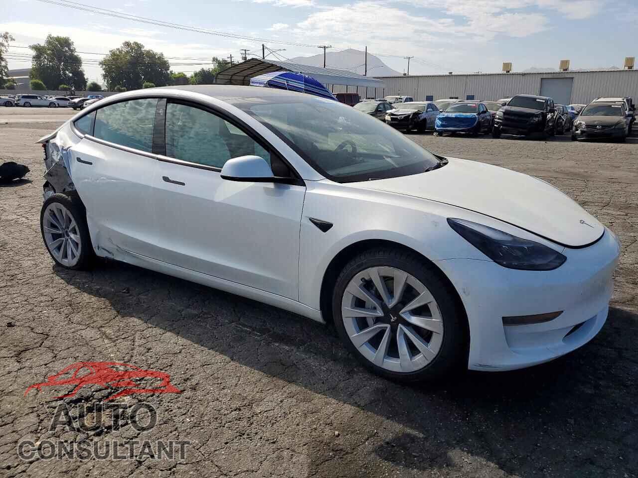 TESLA MODEL 3 2023 - 5YJ3E1EA7PF572829