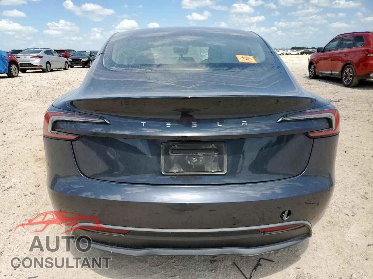 TESLA MODEL 3 2024 - 5YJ3E1EA6RF740169