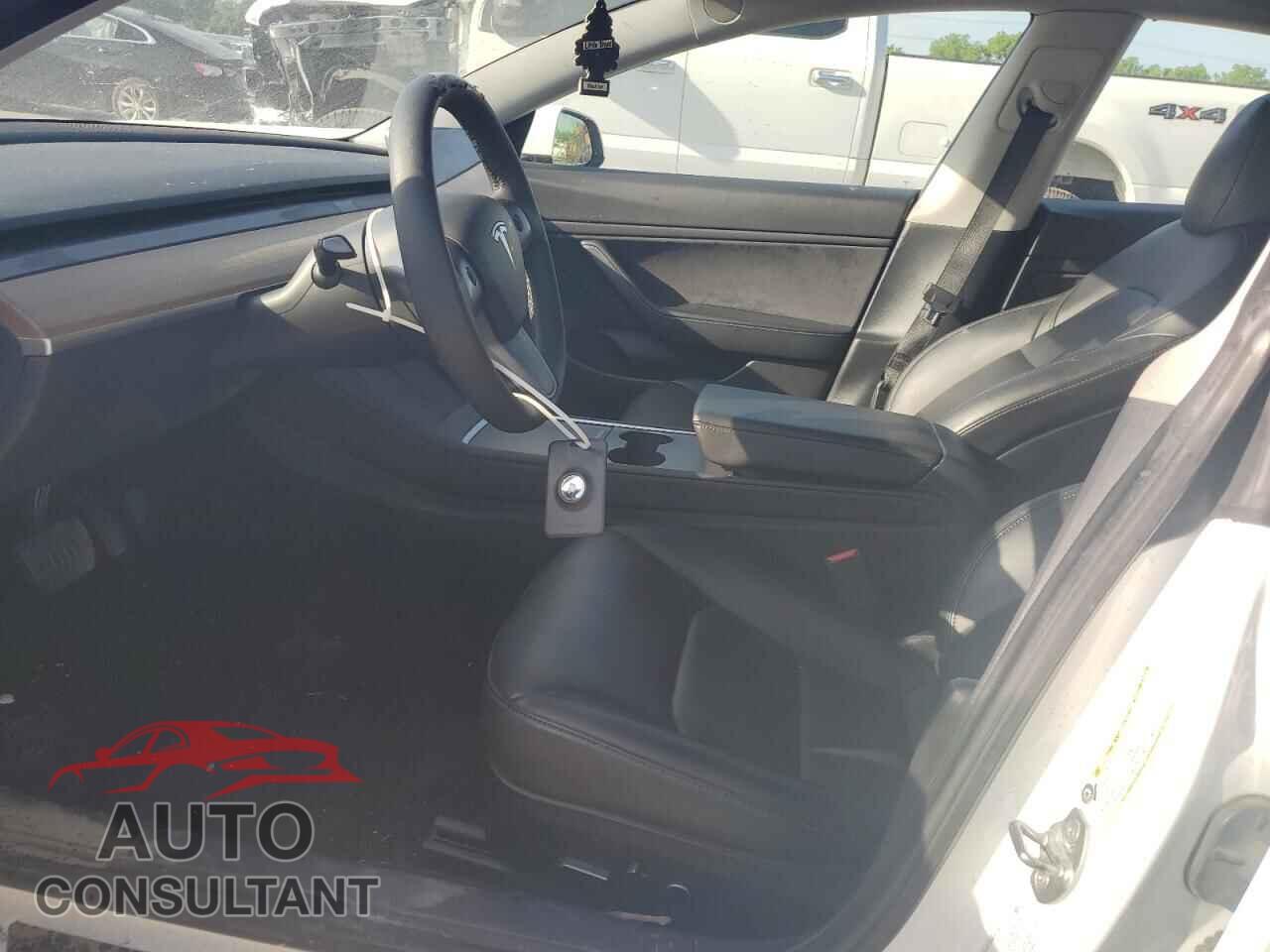 TESLA MODEL 3 2021 - 5YJ3E1EB4MF902169