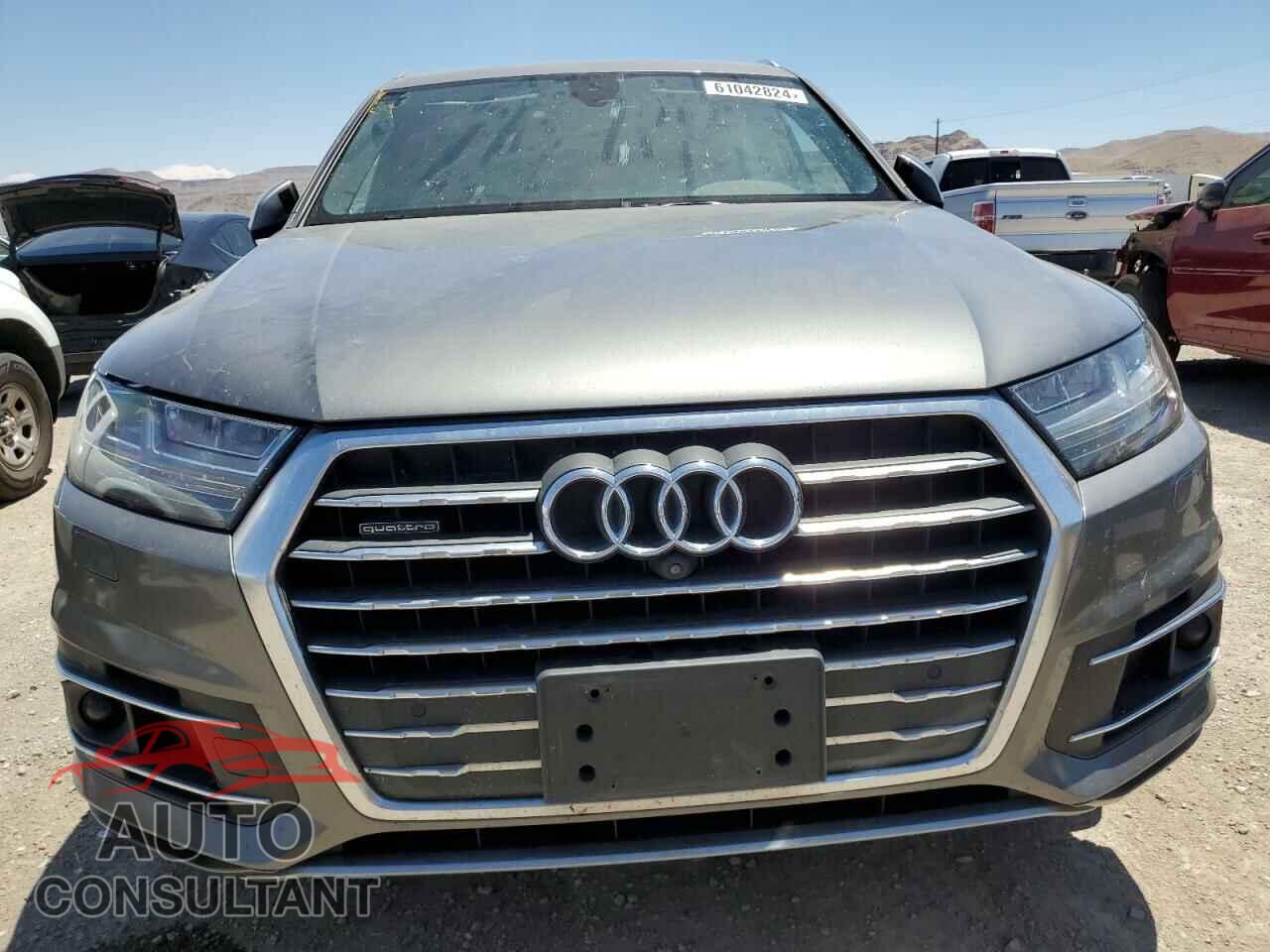 AUDI Q7 2018 - WA1LHAF78JD001059
