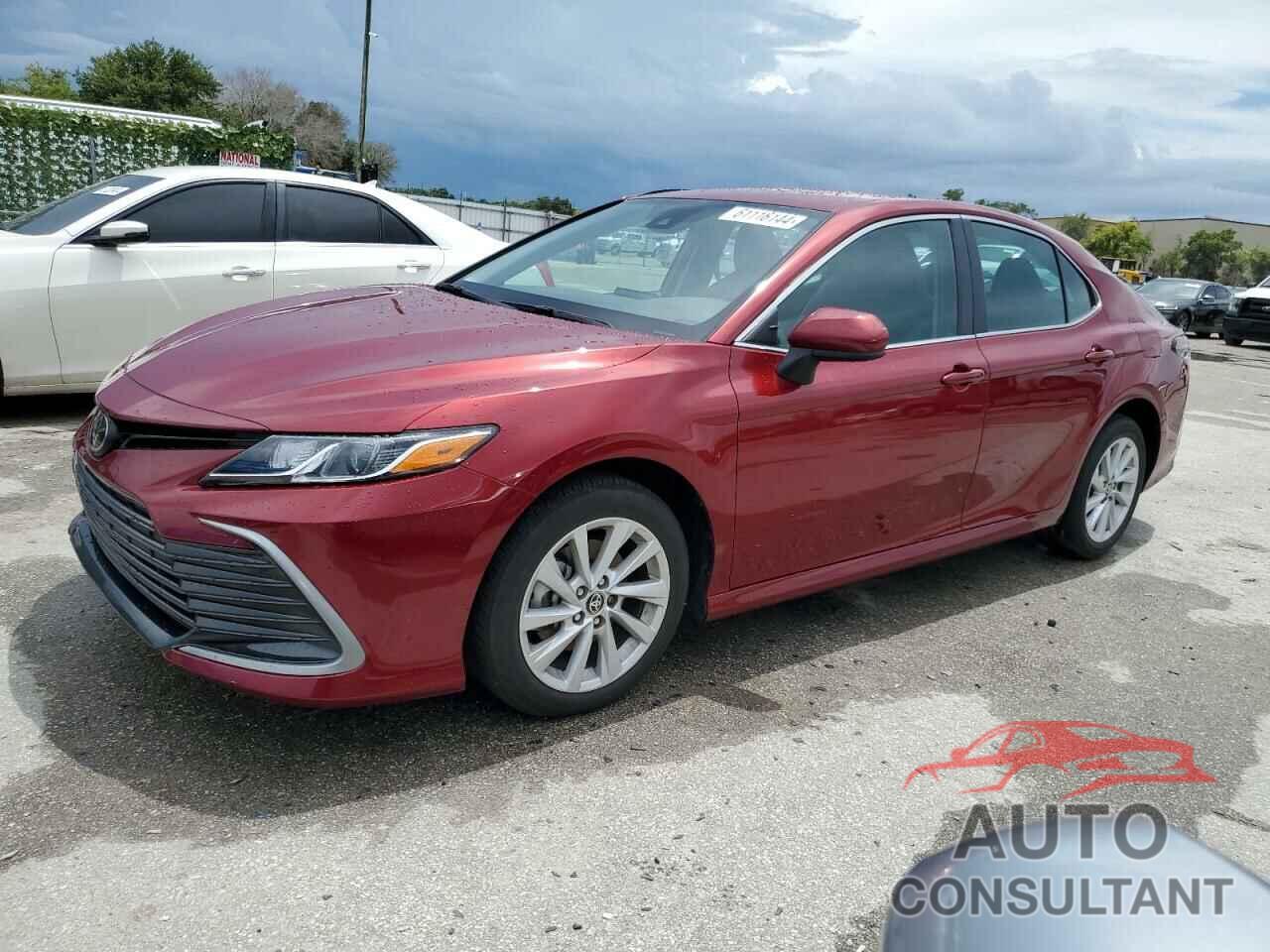 TOYOTA CAMRY 2022 - 4T1C11AK3NU621373