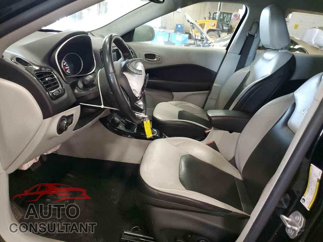 JEEP COMPASS 2018 - 3C4NJDCB3JT205338