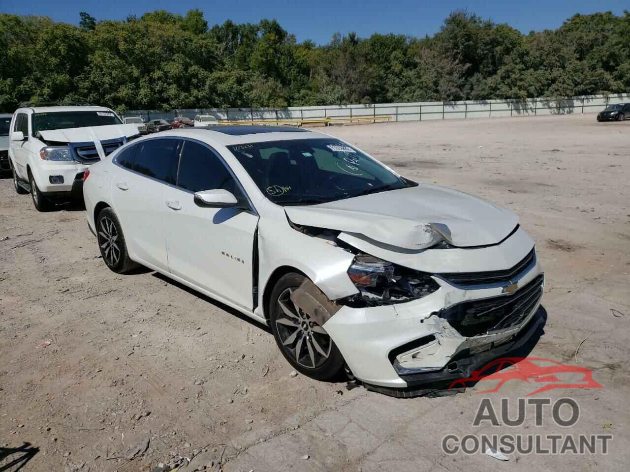 CHEVROLET MALIBU 2017 - 1G1ZE5ST8HF103231
