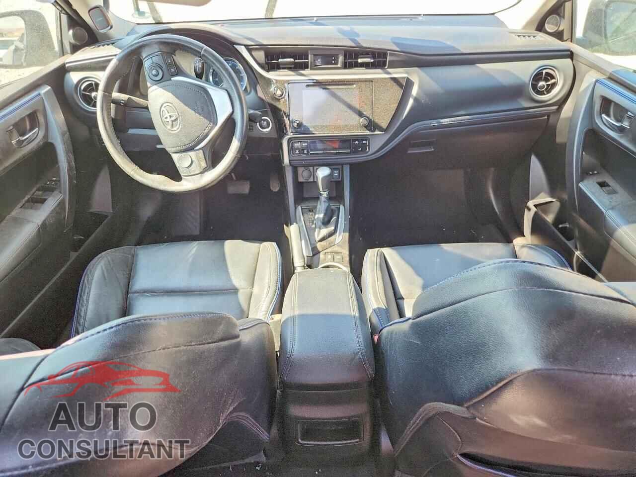 TOYOTA COROLLA 2018 - 5YFBURHE5JP770672