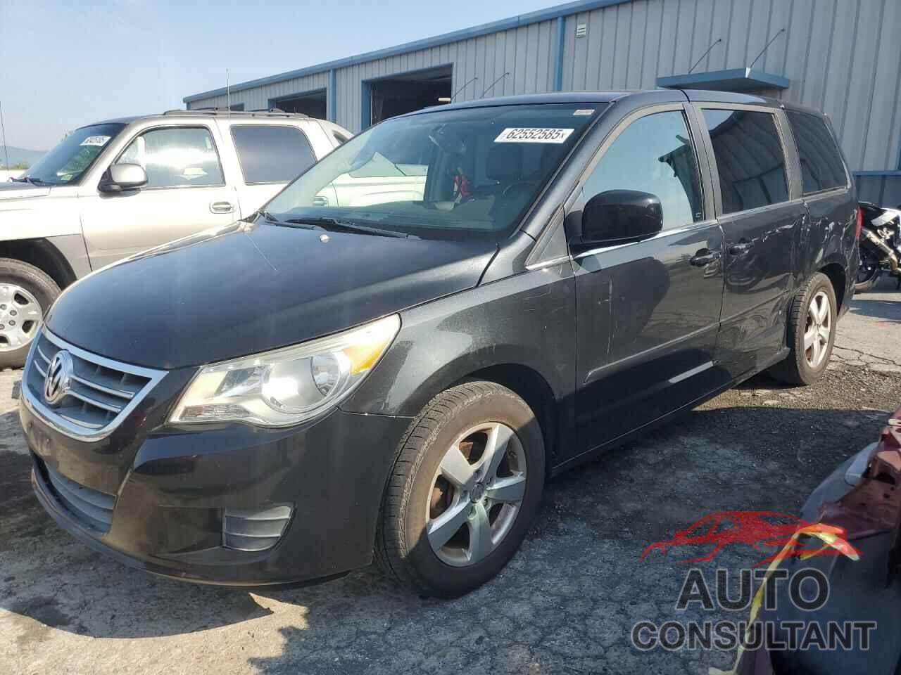 VOLKSWAGEN ROUTAN 2010 - 2V4RW3D16AR424399