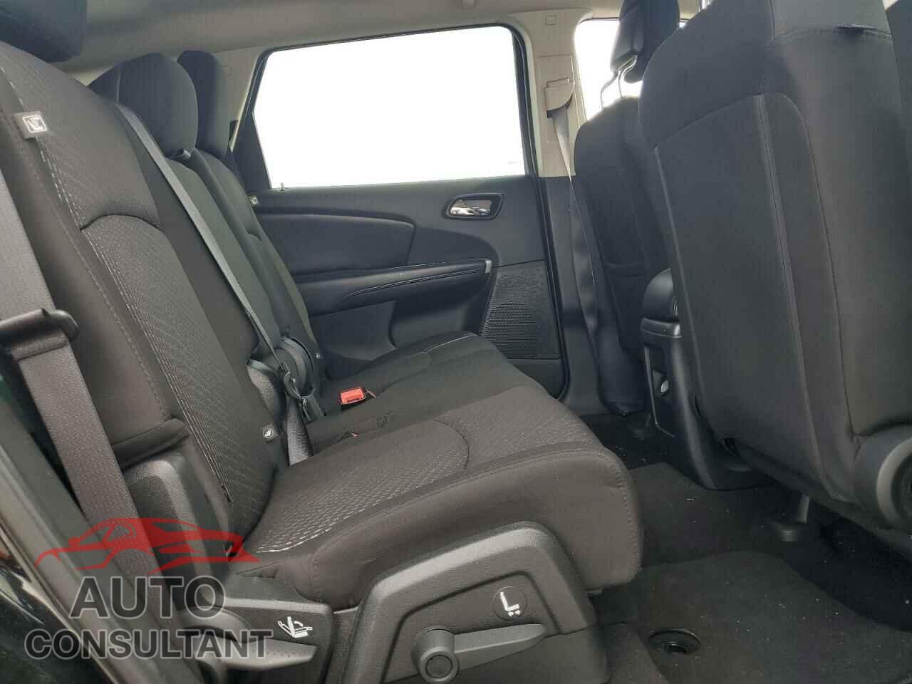 DODGE JOURNEY 2015 - 3C4PDCBG3FT696640