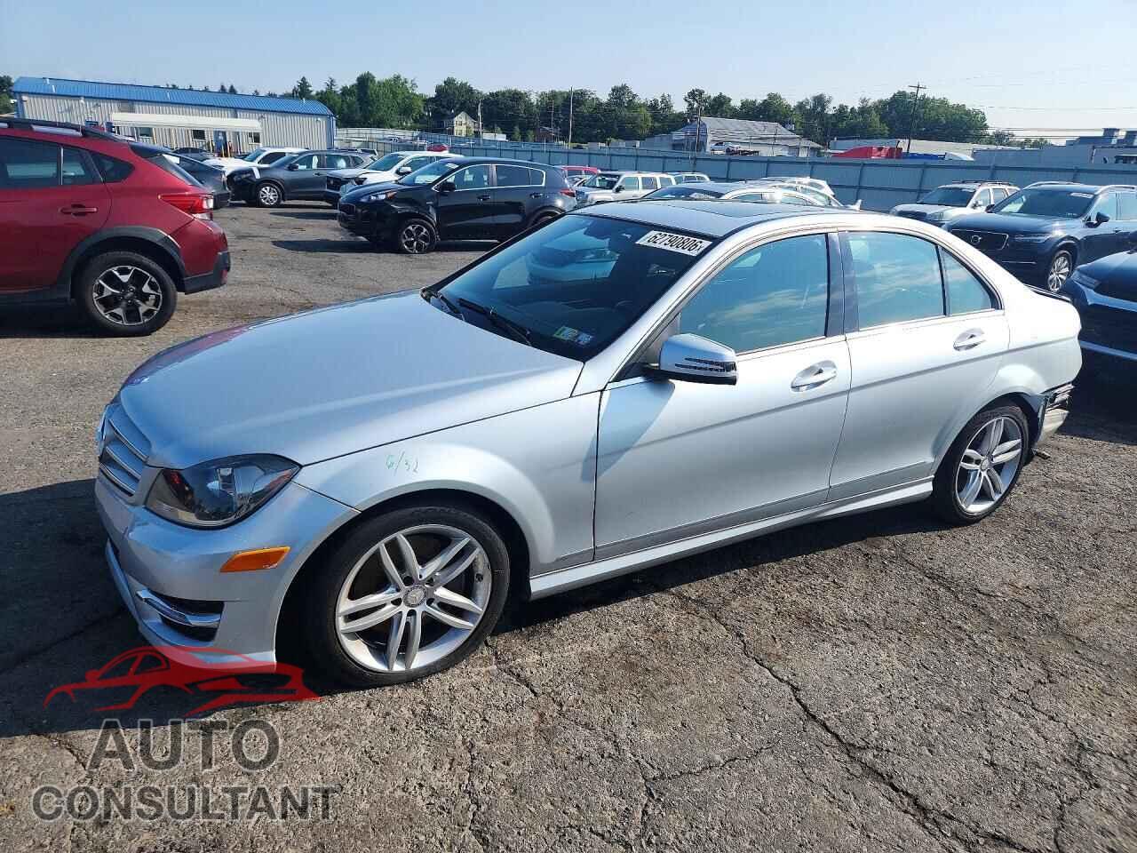 MERCEDES-BENZ C-CLASS 2013 - WDDGF8AB7DA843808