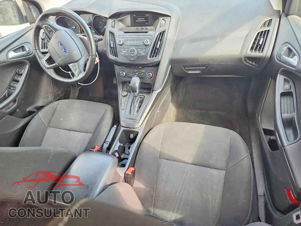 FORD FOCUS 2017 - 1FADP3K26HL303605