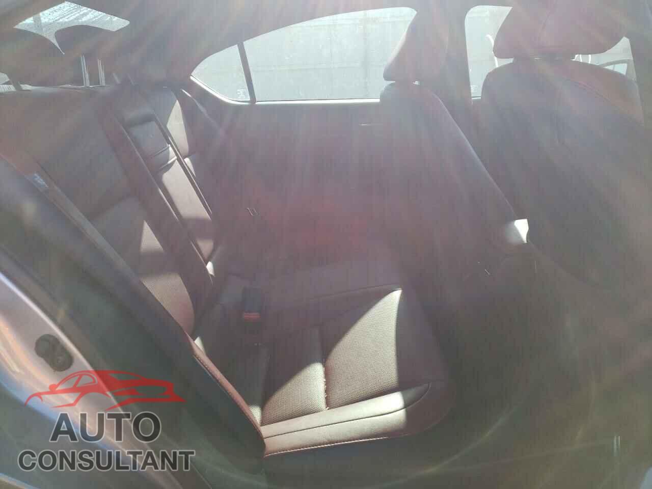 LEXUS IS 2021 - JTHAA1D24M5117073