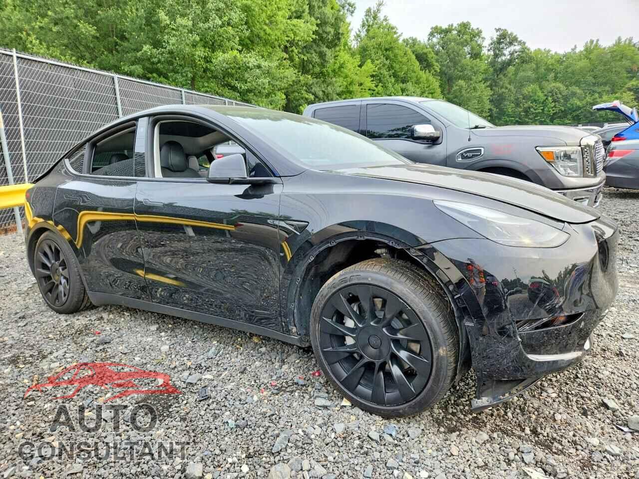 TESLA MODEL Y 2023 - 7SAYGDEE8PF778295