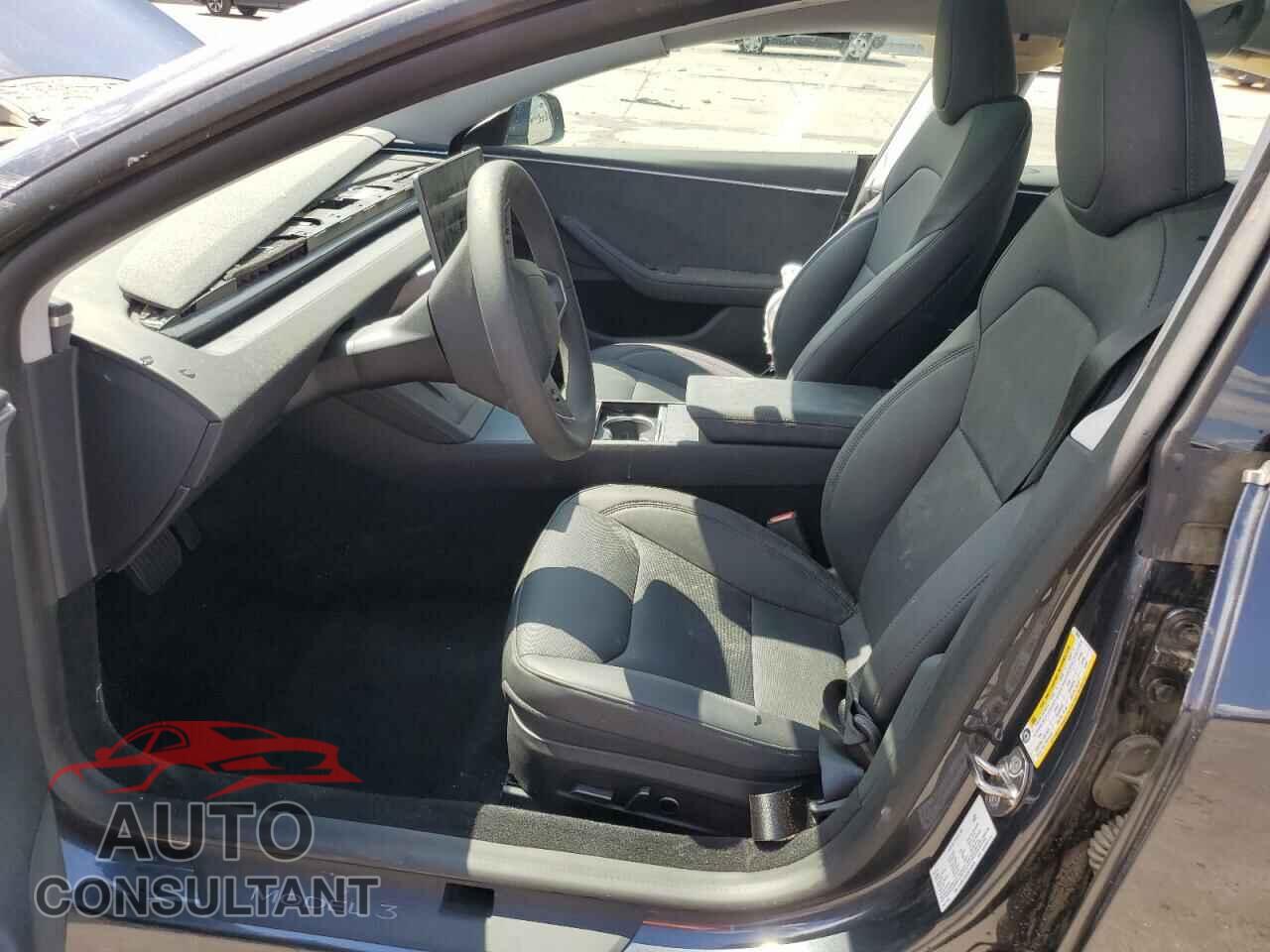 TESLA MODEL 3 2024 - 5YJ3E1EB3RF758668