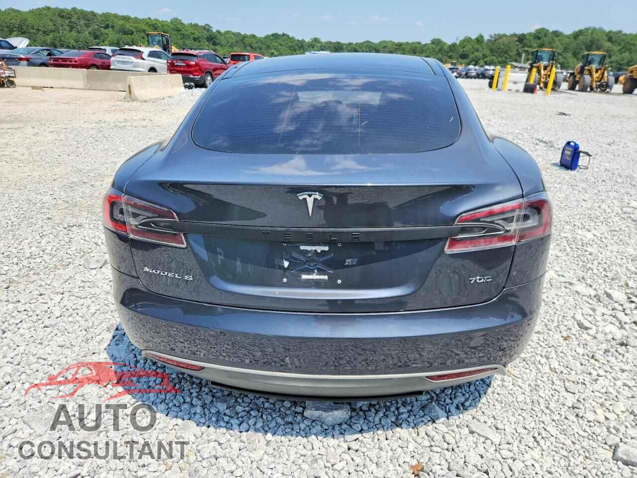 TESLA MODEL S 2015 - 5YJSA1E23FF104837