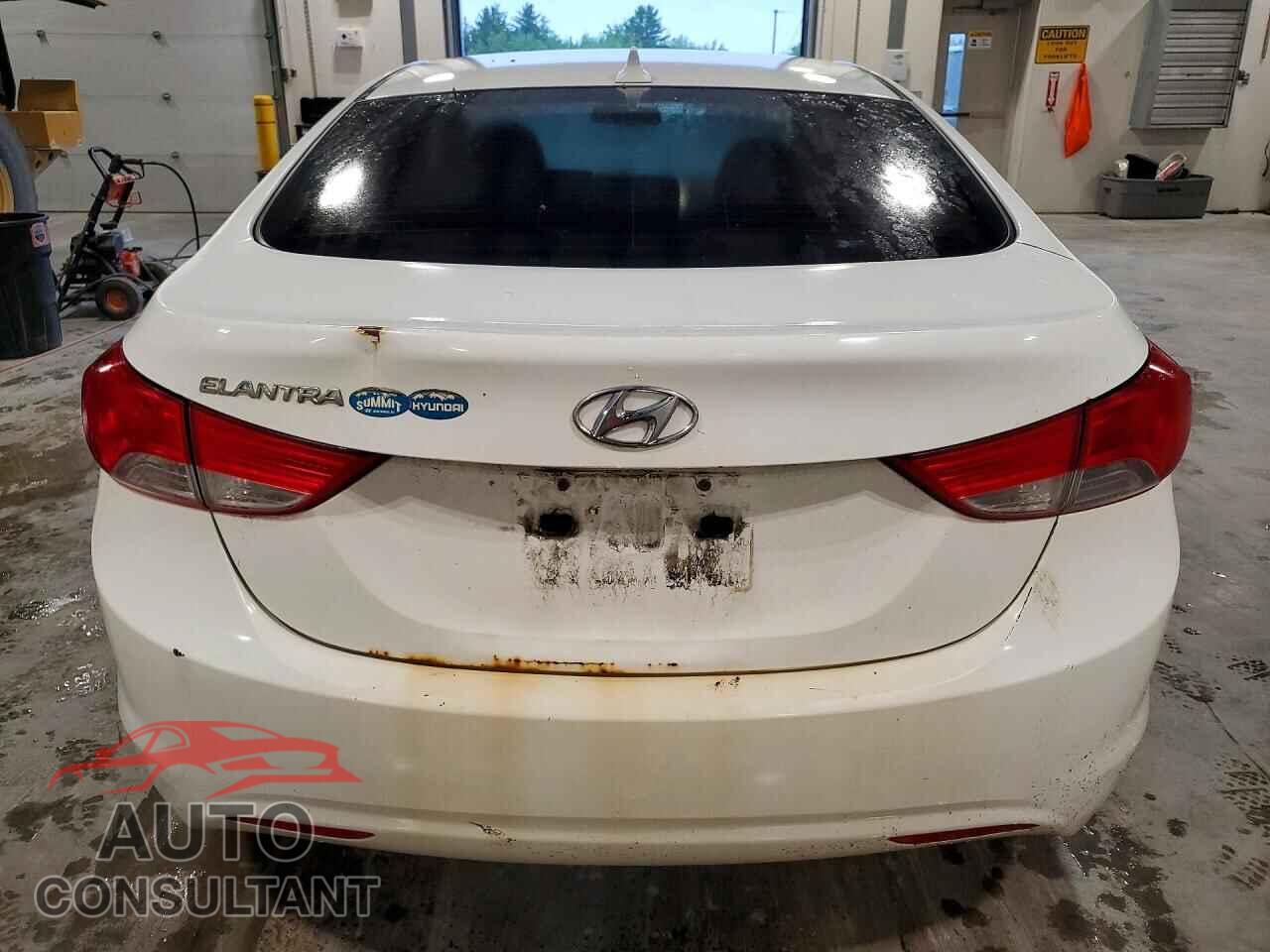 HYUNDAI ELANTRA 2012 - 5NPDH4AE3CH088917