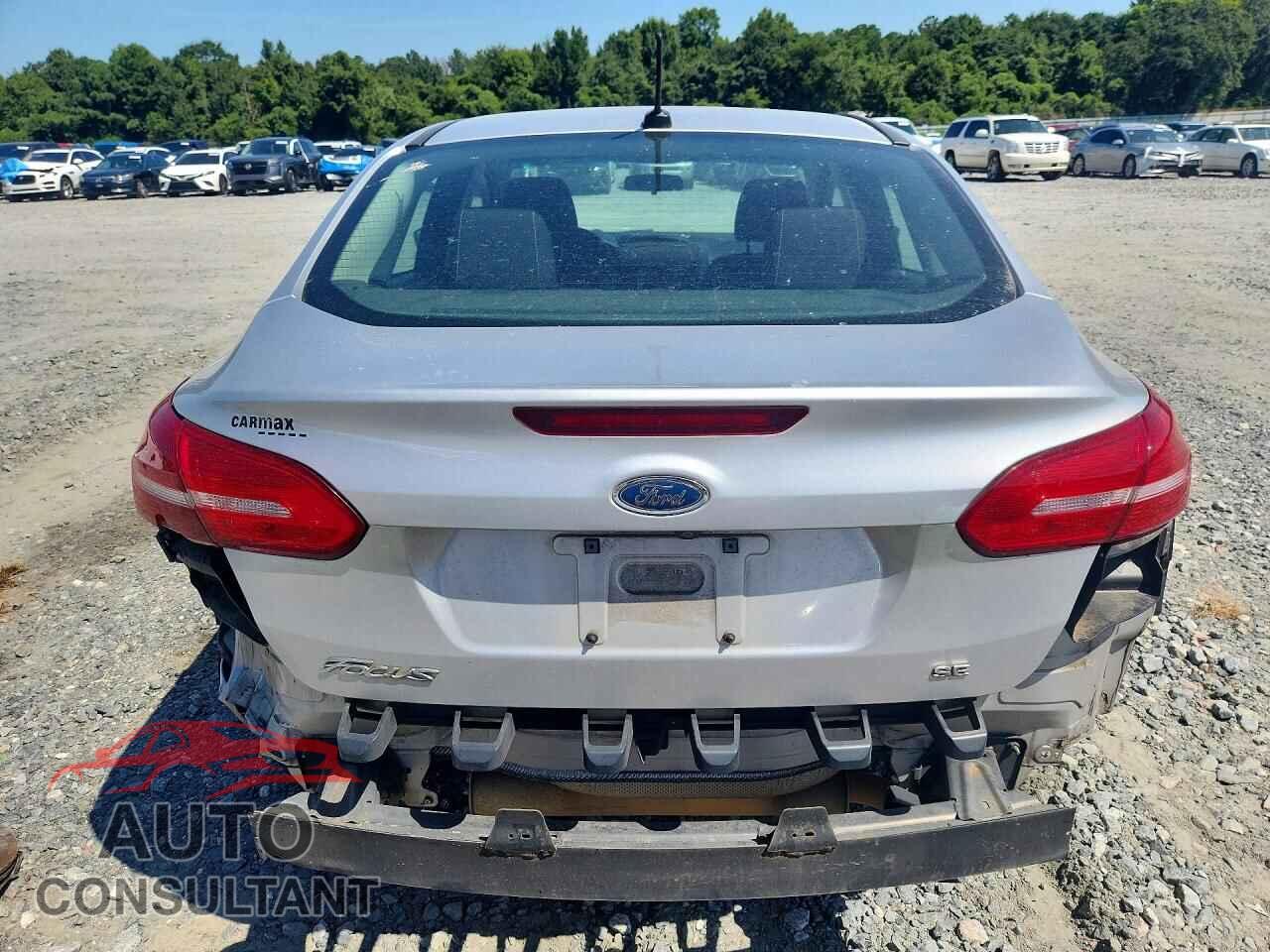 FORD FOCUS 2018 - 1FADP3F29JL251743