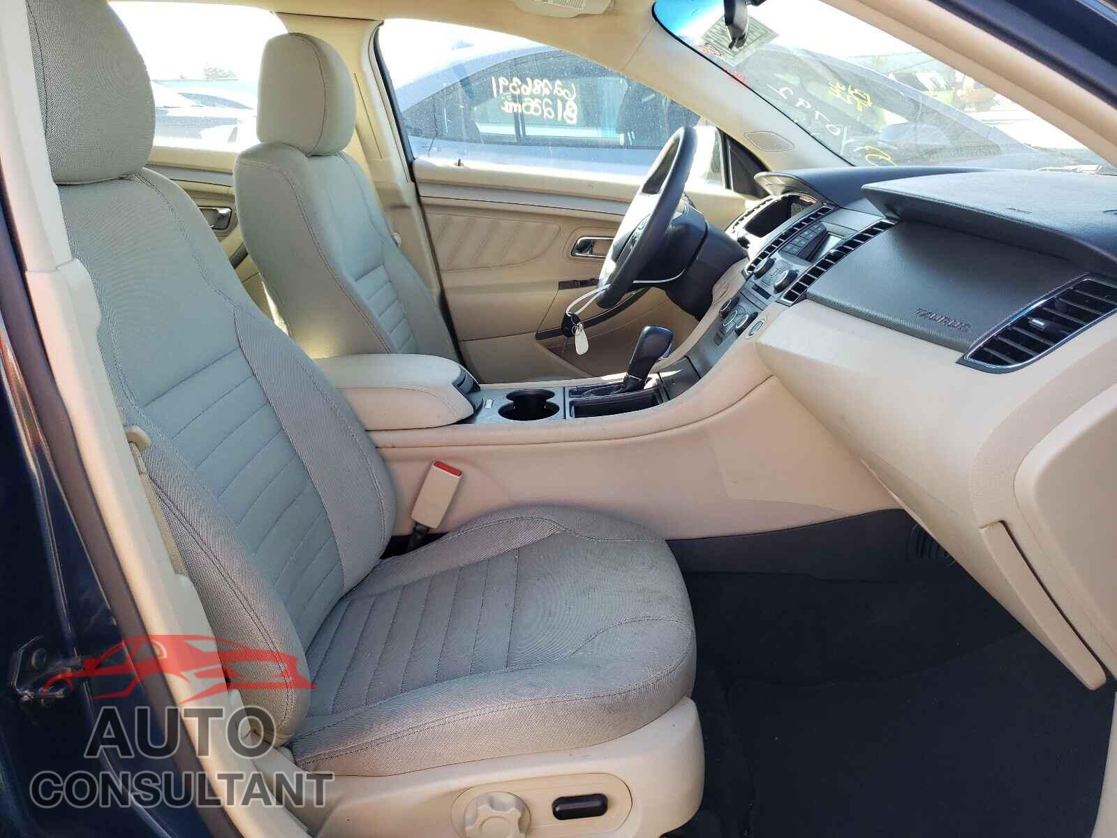 FORD TAURUS 2017 - 1FAHP2D80HG110792