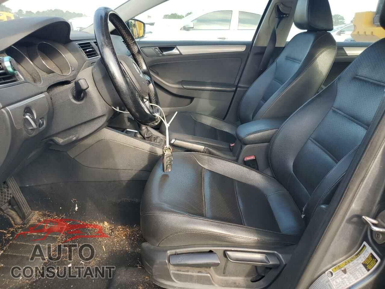 VOLKSWAGEN JETTA 2017 - 3VWDB7AJ7HM409601