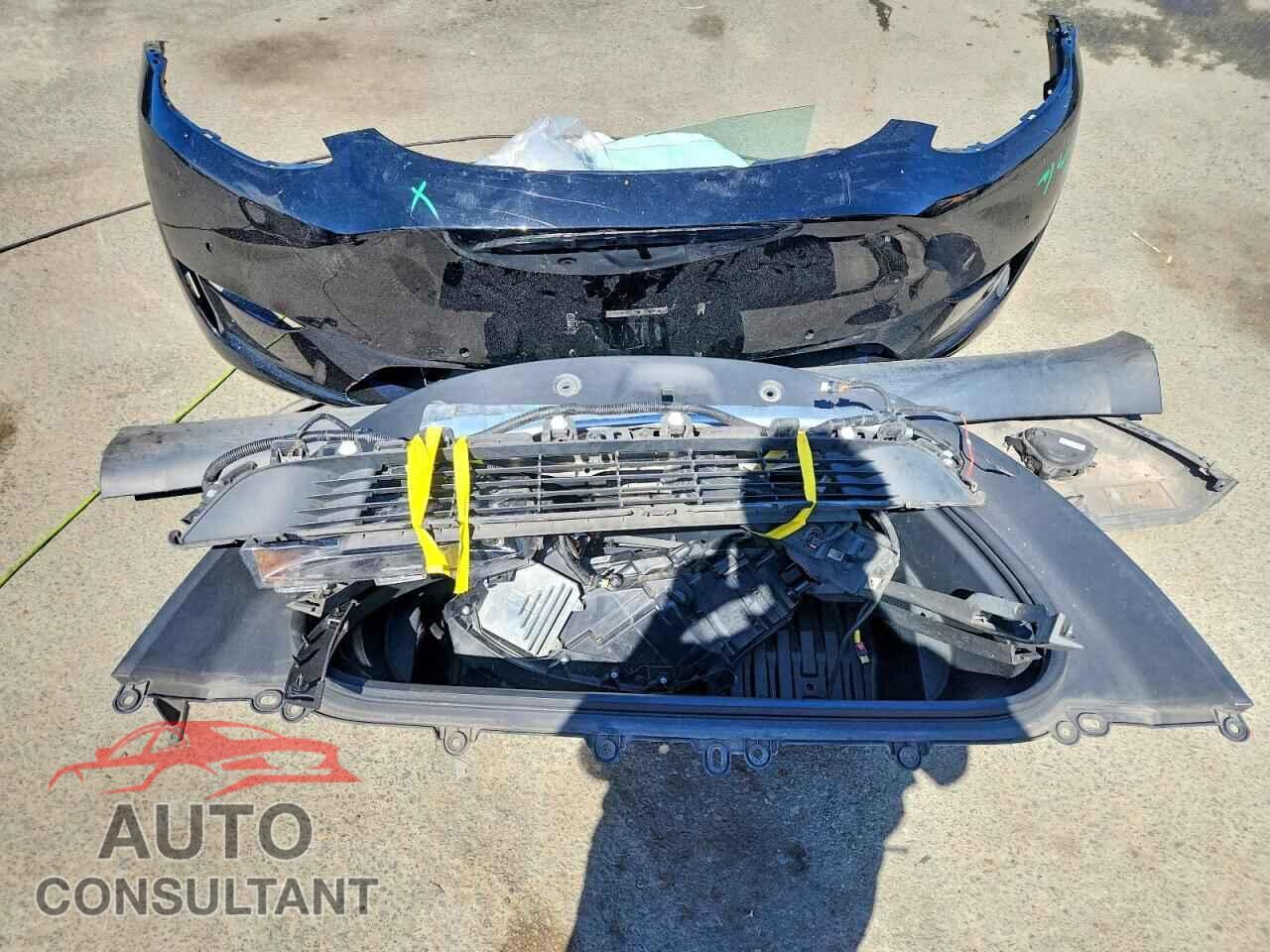 TESLA MODEL Y 2022 - 7SAYGDEE6NF481555