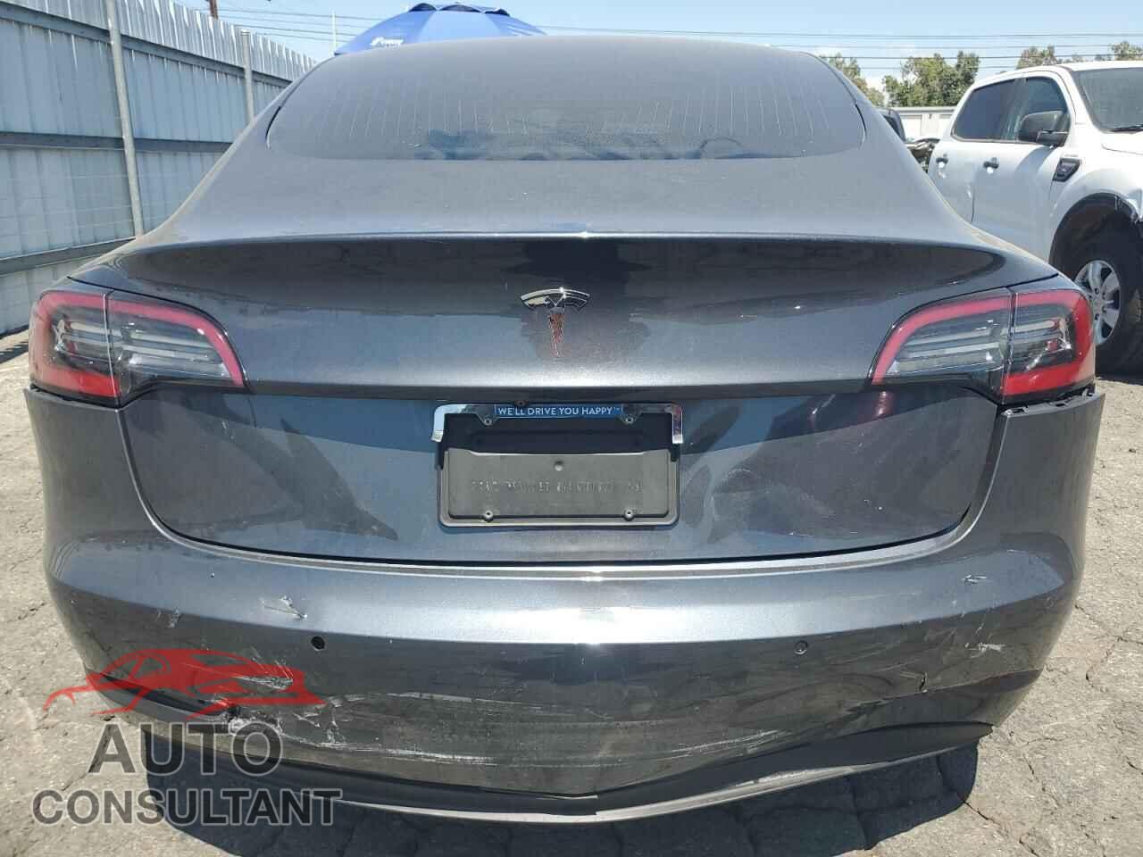 TESLA MODEL 3 2019 - 5YJ3E1EA3KF543031
