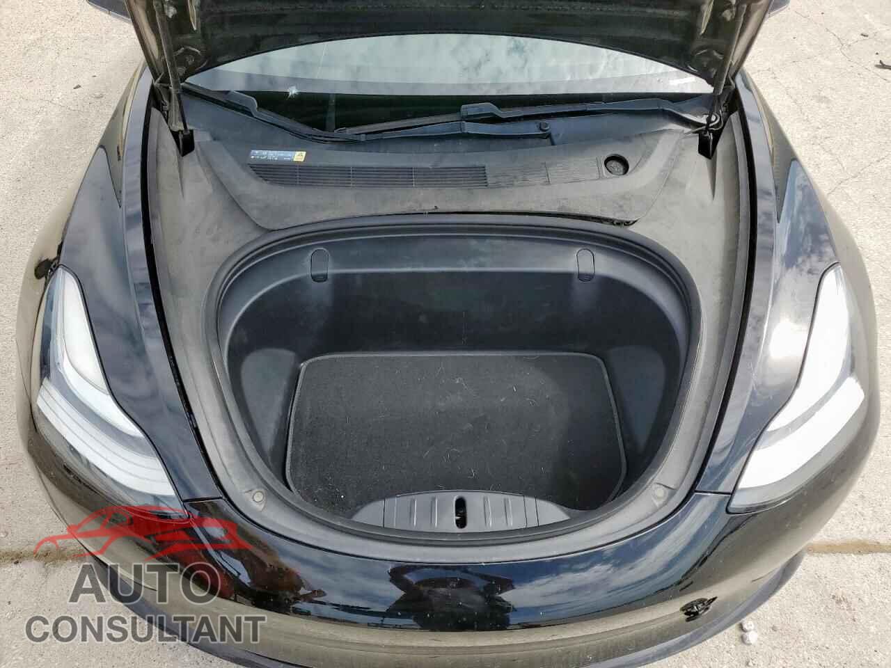 TESLA MODEL 3 2018 - 5YJ3E1EA8JF044210
