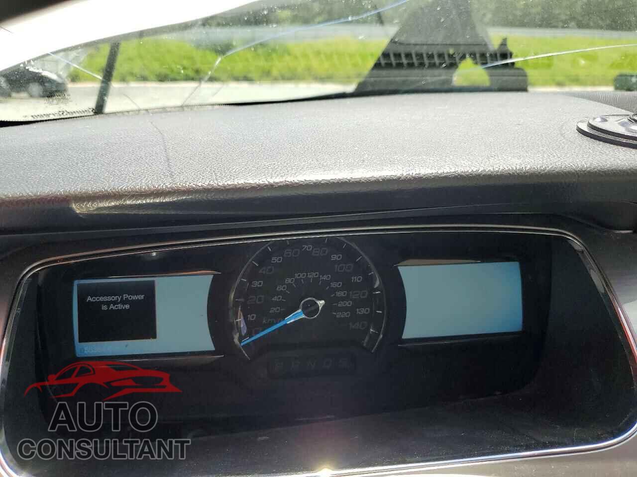 FORD TAURUS 2015 - 1FAHP2E87FG137323