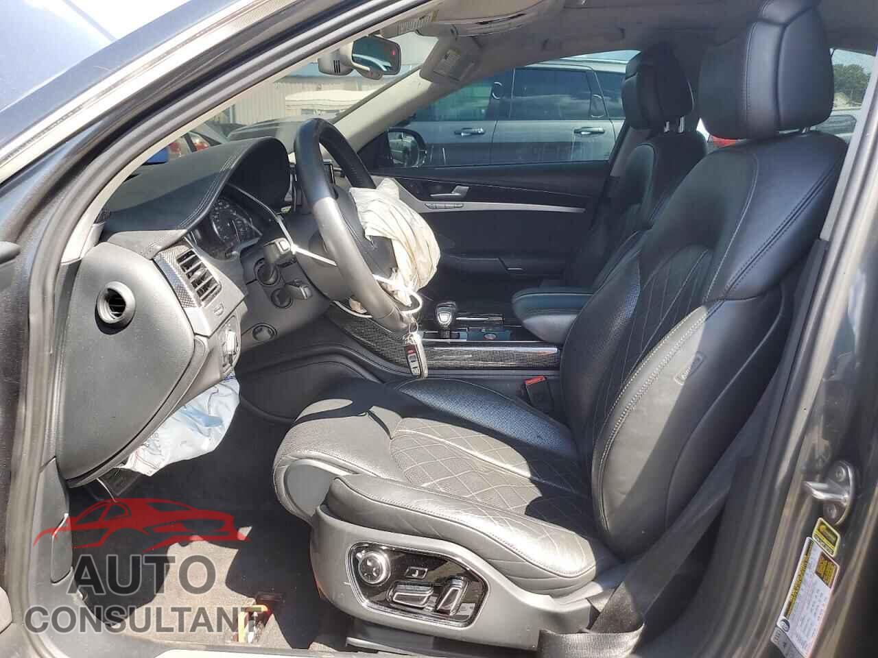AUDI S8 2013 - WAUD2AFD4DN020379