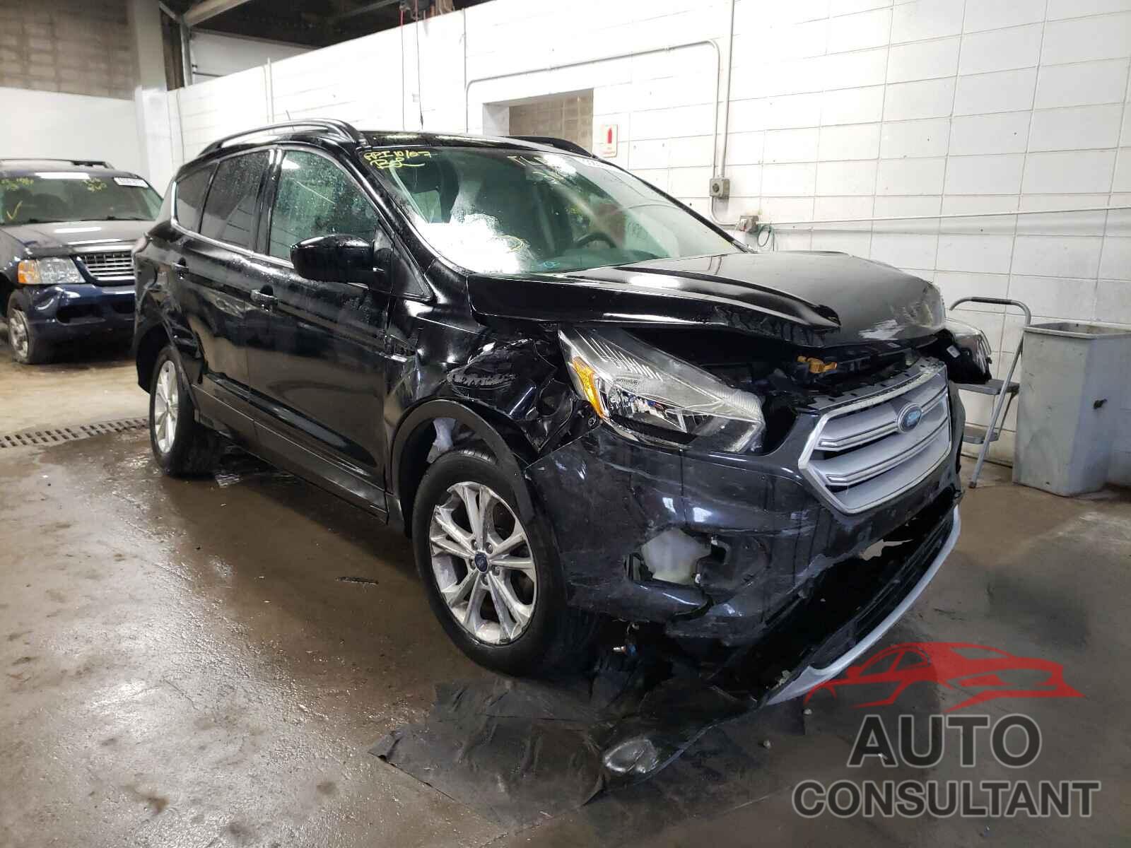 FORD ESCAPE 2018 - 1FMCU0GD1JUA87052