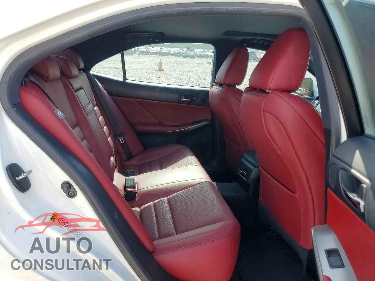 LEXUS IS 2014 - JTHBE1D2XE5010443