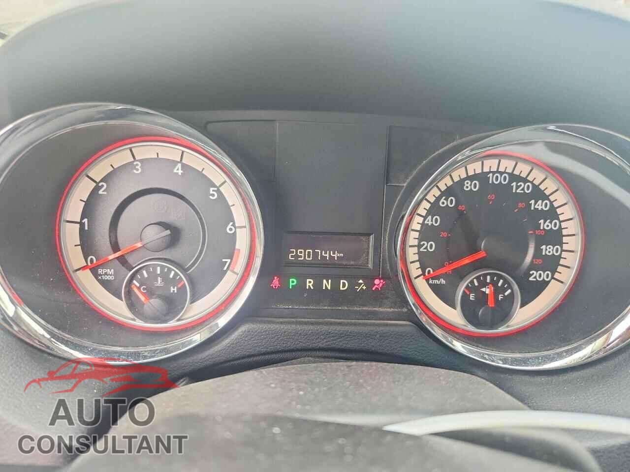 DODGE CARAVAN 2013 - 2C4RDGBG0DR729206