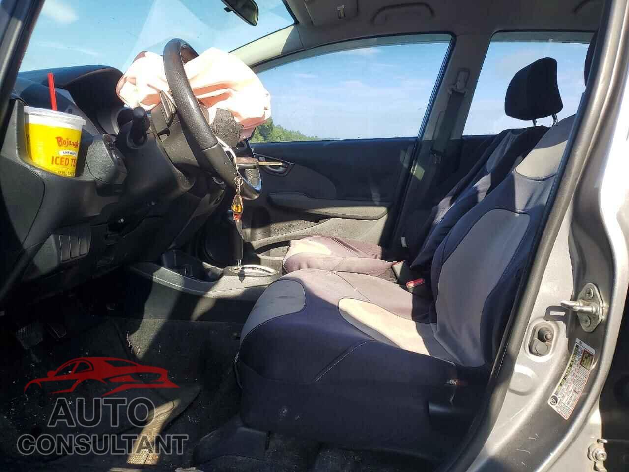 HONDA FIT 2009 - JHMGE88409S052167