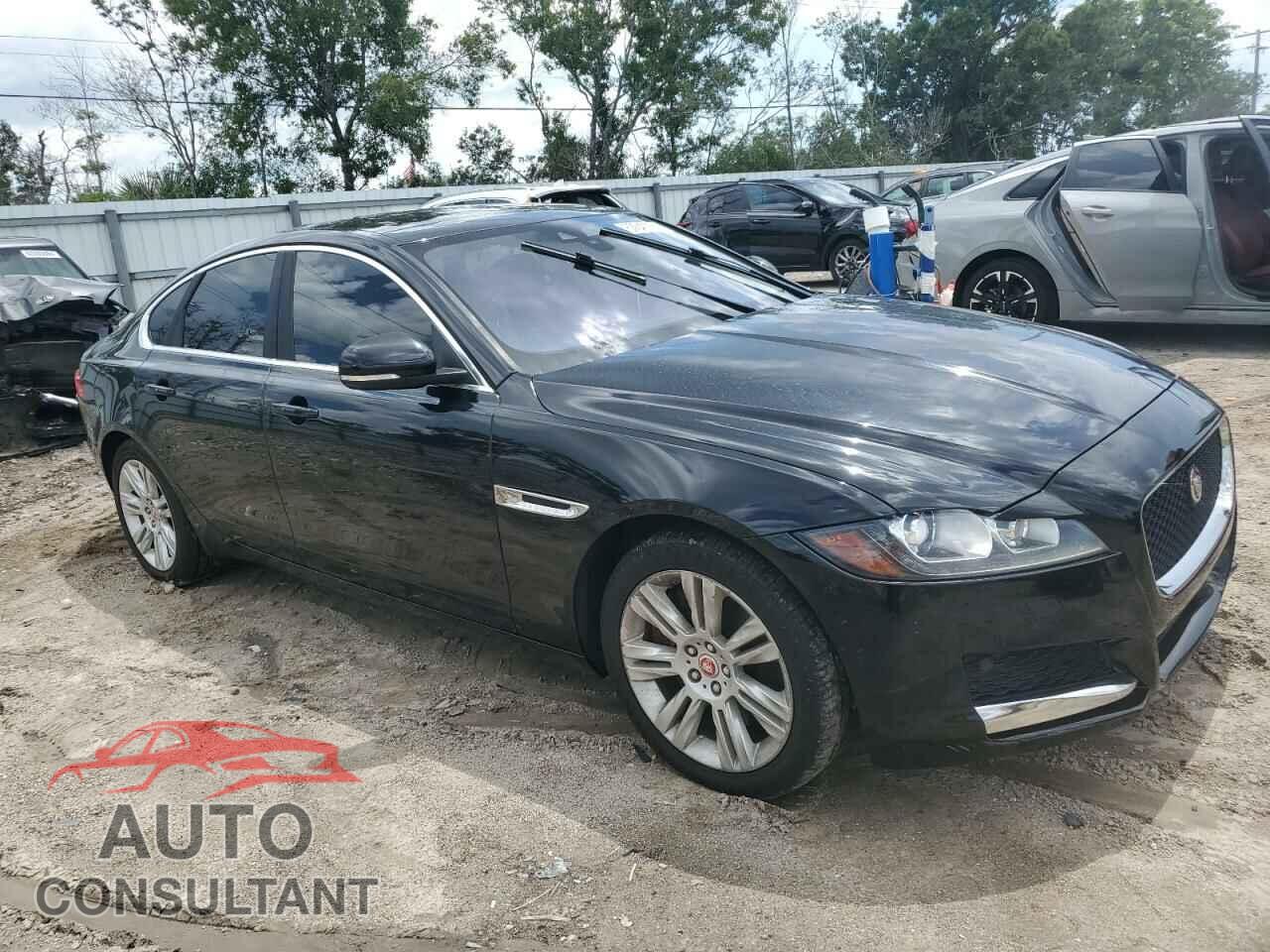 JAGUAR XF 2017 - SAJBD4BV5HCY45502