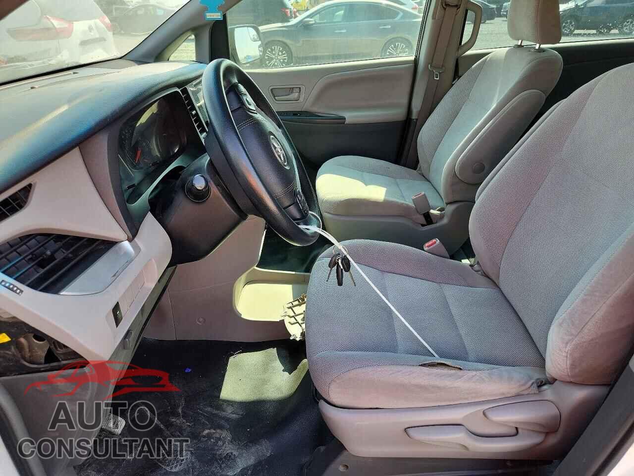 TOYOTA SIENNA 2017 - 5TDZZ3DC7HS859808