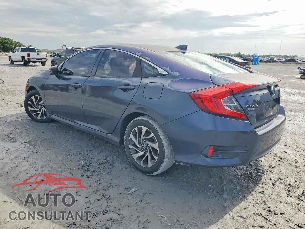 HONDA CIVIC 2018 - 2HGFC2F70JH589342