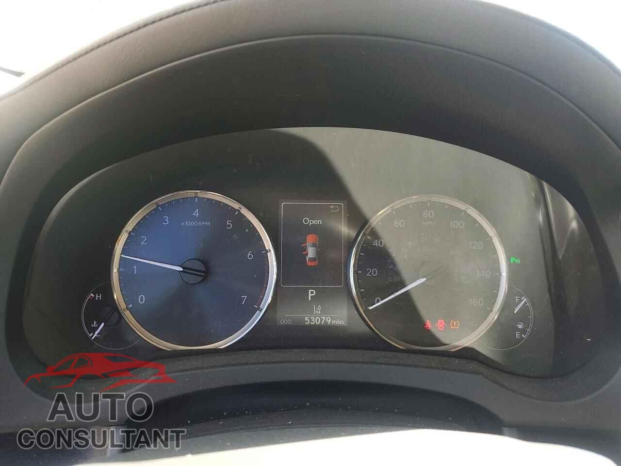 LEXUS IS 2017 - JTHBA1D21H5039037