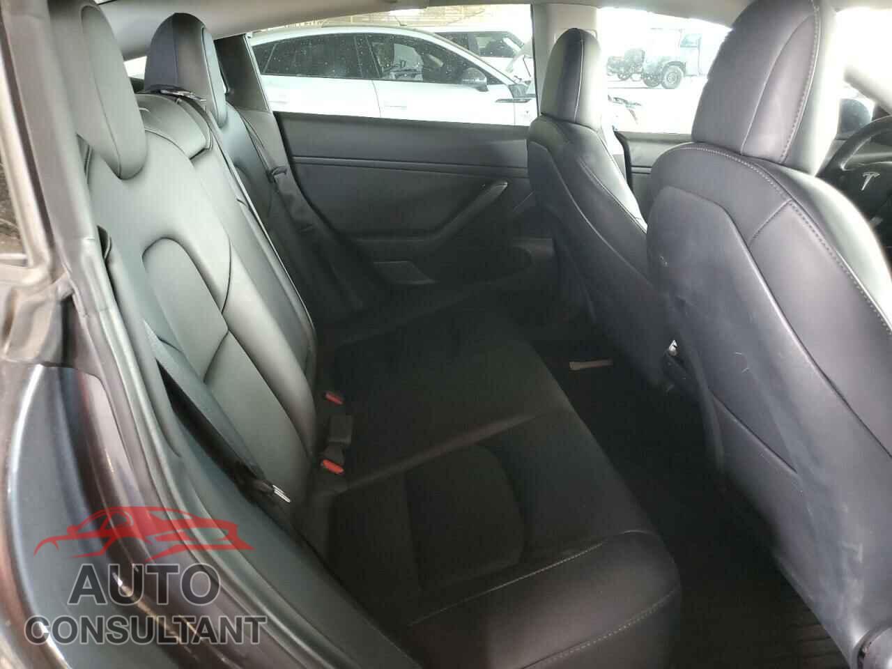 TESLA MODEL 3 2021 - 5YJ3E1EA3MF920136