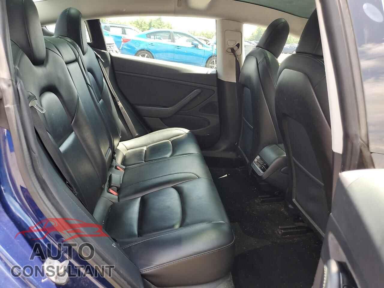 TESLA MODEL 3 2020 - 5YJ3E1EC1LF713907