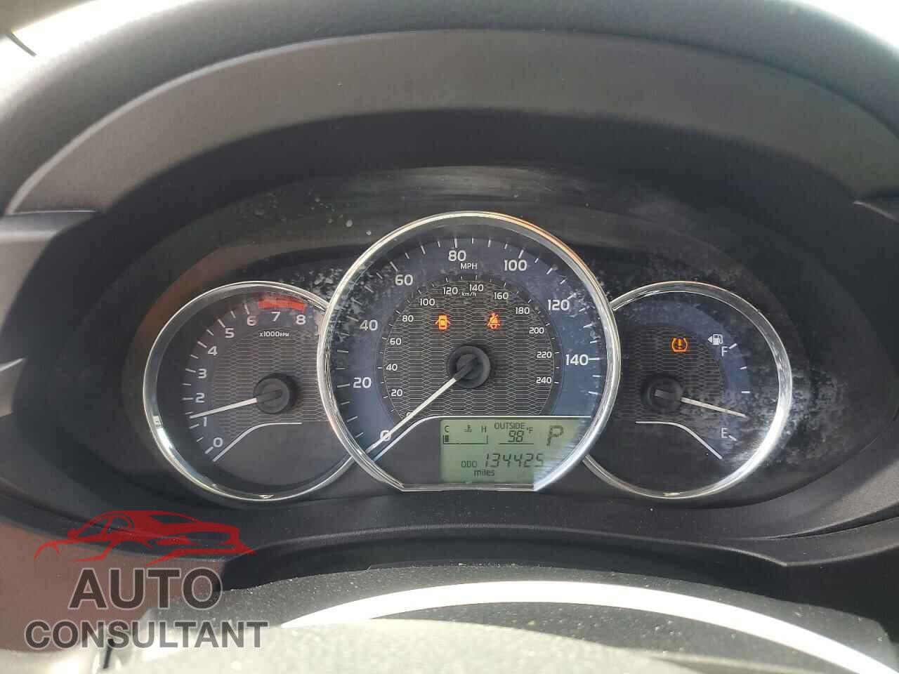 TOYOTA COROLLA 2015 - 5YFBURHE6FP329902