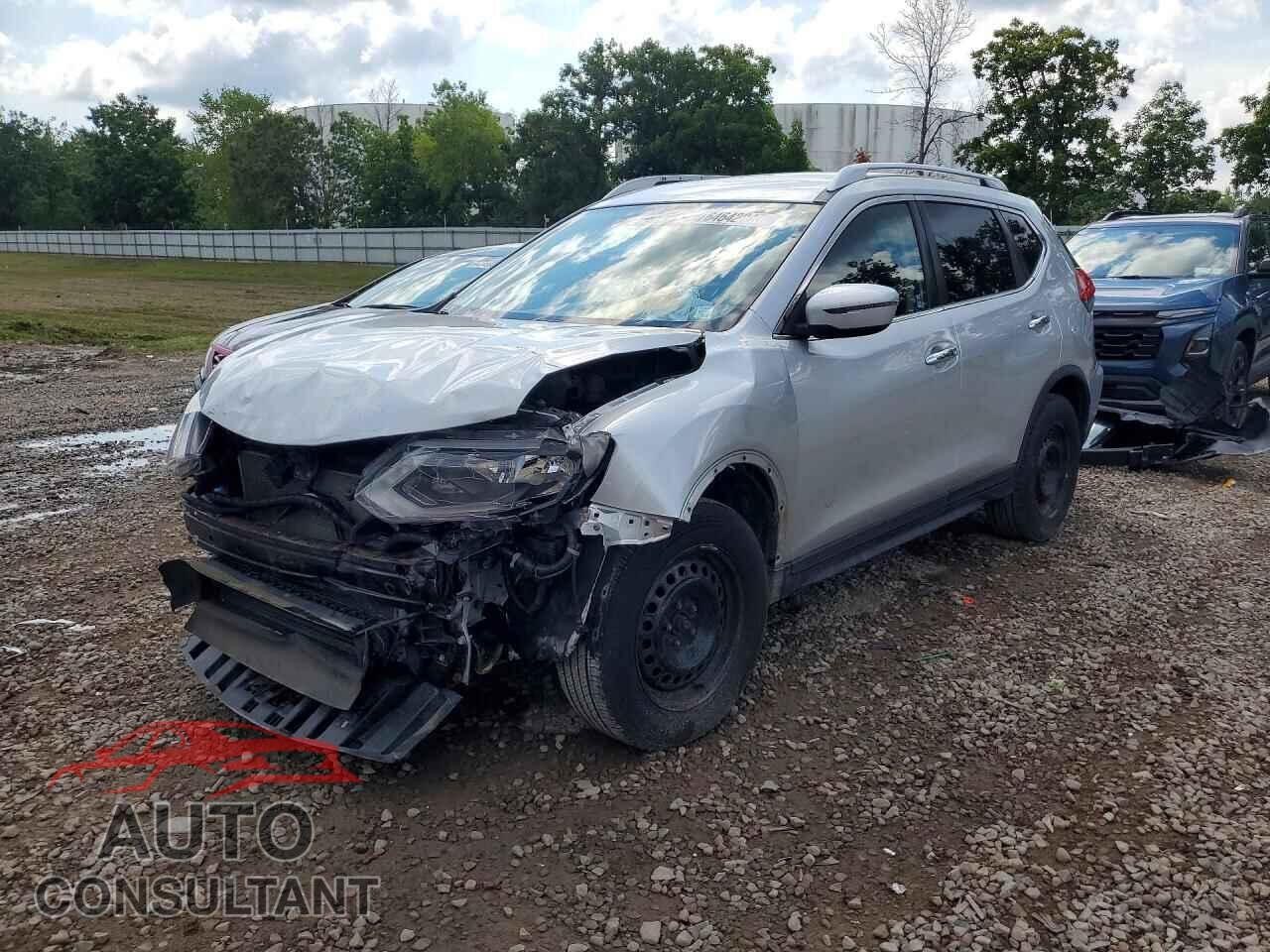 NISSAN ROGUE 2017 - KNMAT2MV8HP521497