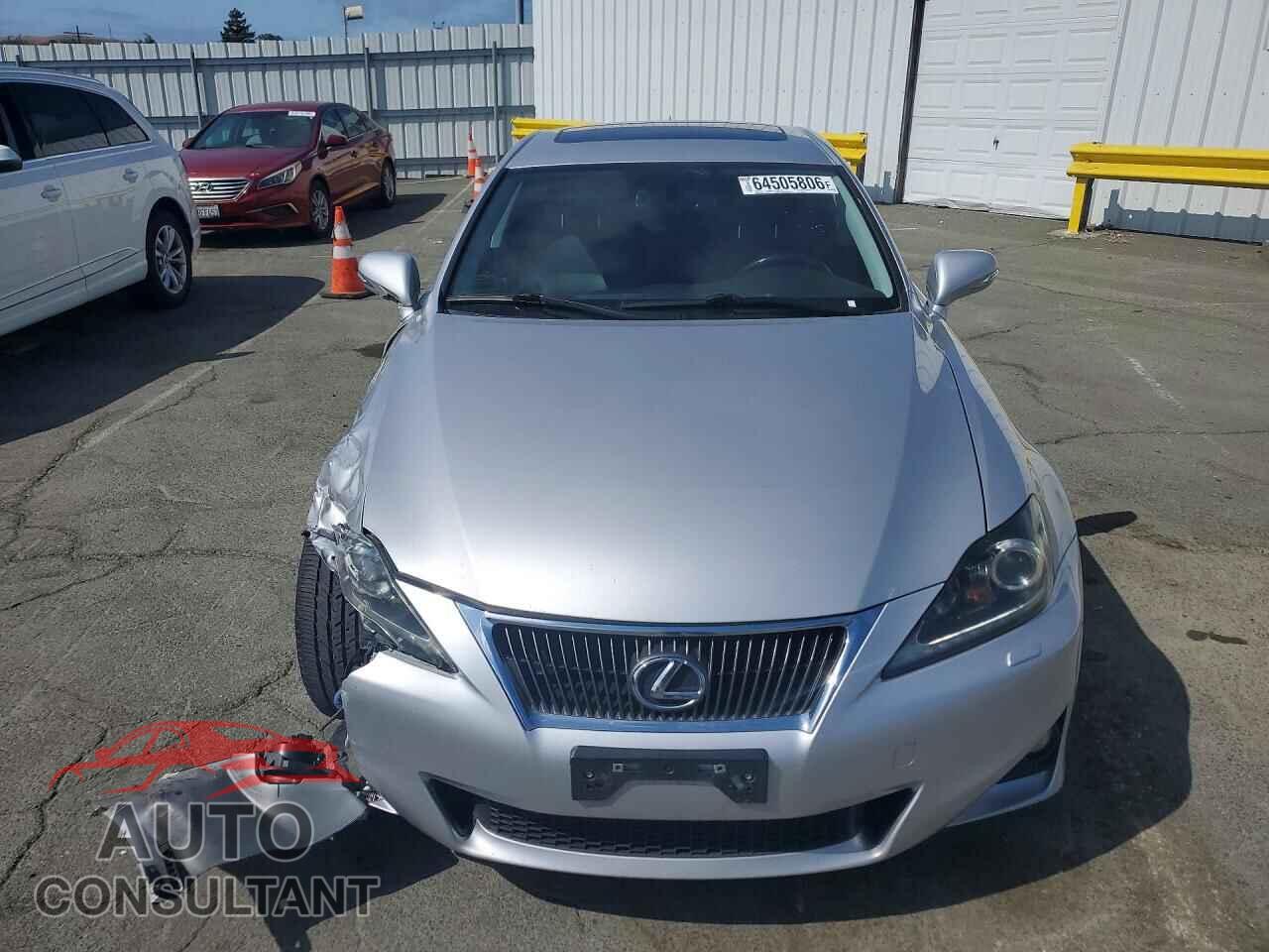 LEXUS IS 2011 - JTHBE5C25B5025386