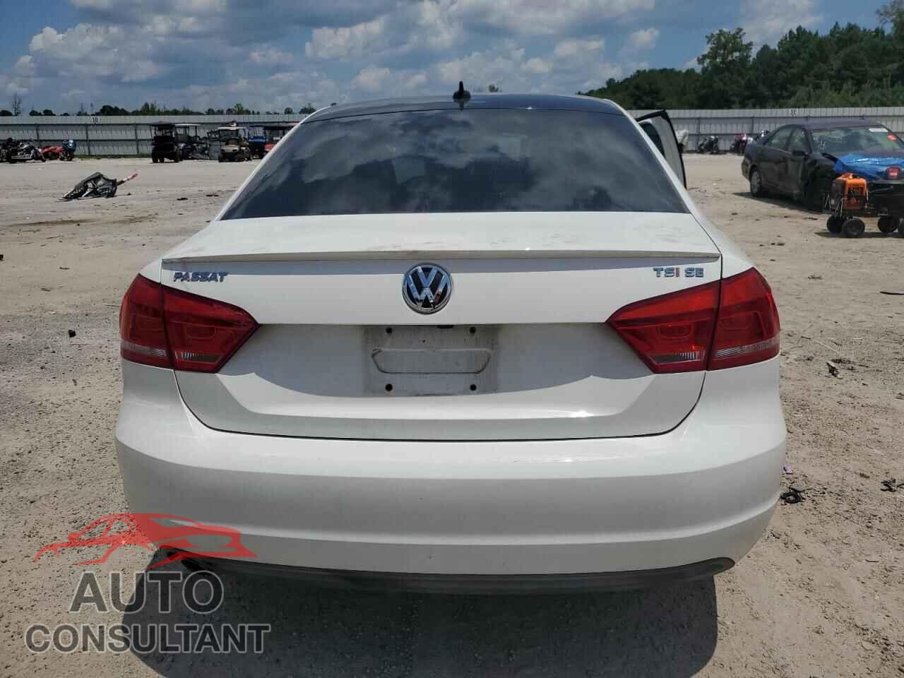 VOLKSWAGEN PASSAT 2014 - 1VWBT7A33EC090782
