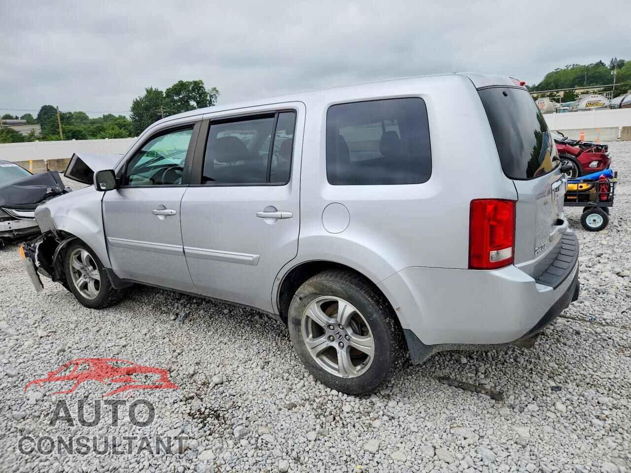 HONDA PILOT 2014 - 5FNYF4H50EB045201