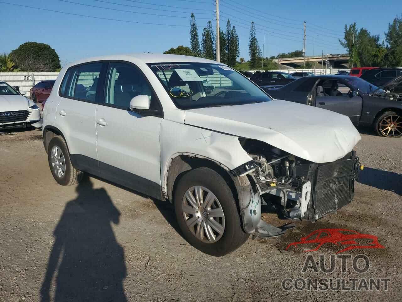 VOLKSWAGEN TIGUAN LIM 2018 - WVGAV7AX5JK003102