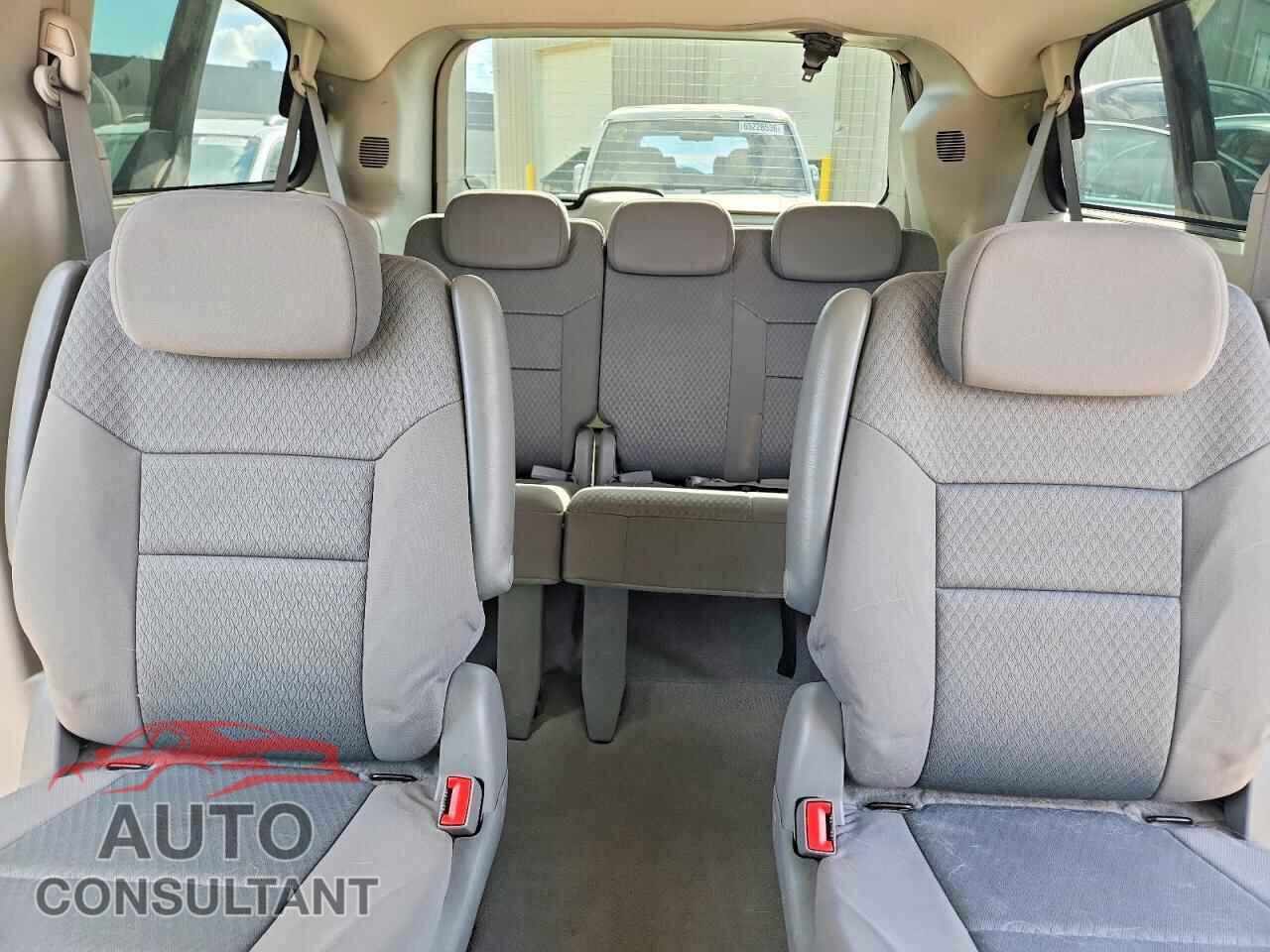 DODGE GRAND CARA 2010 - 2D4RN4DE7AR465391