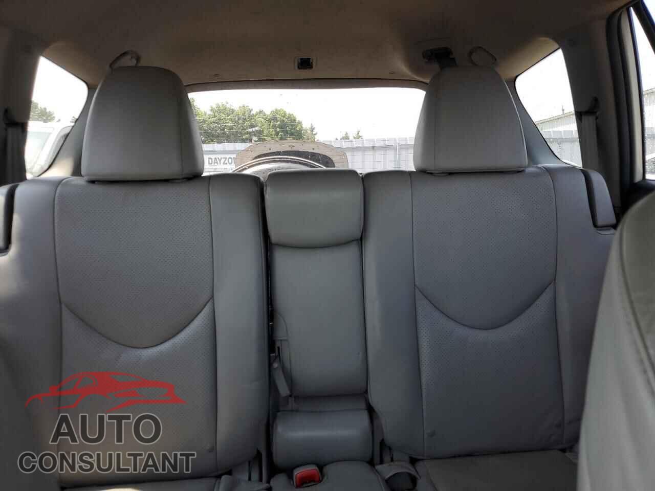 TOYOTA RAV4 2011 - 2T3DF4DV7BW157729